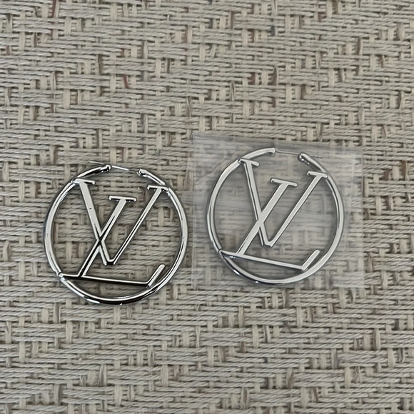 Earrings..Earrings…Silver 5cmLV Earrings - Picture 2 of 2